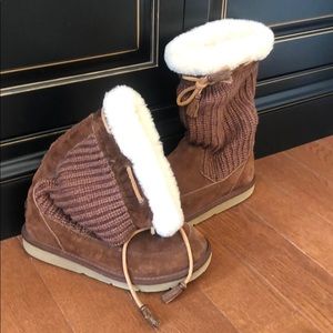 Ugg Sweater Sherpa Boot Size 6